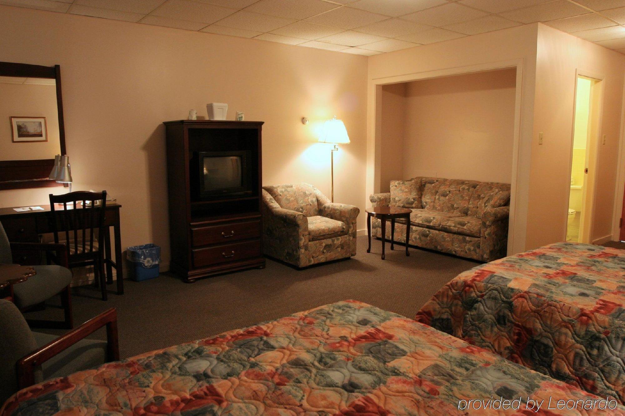 Slemon Park Hotel & Conference Centre Summerside Room photo