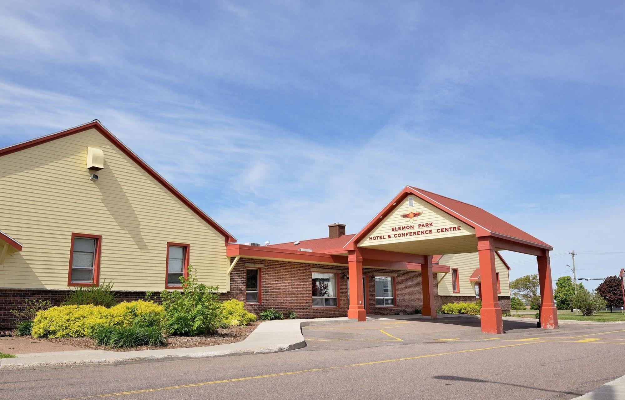 Slemon Park Hotel & Conference Centre Summerside Exterior photo